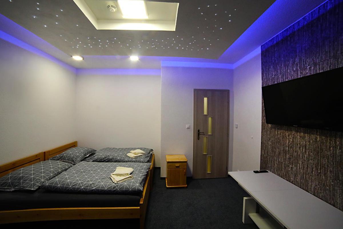 Motel Horky Vavrisovo Bagian luar foto